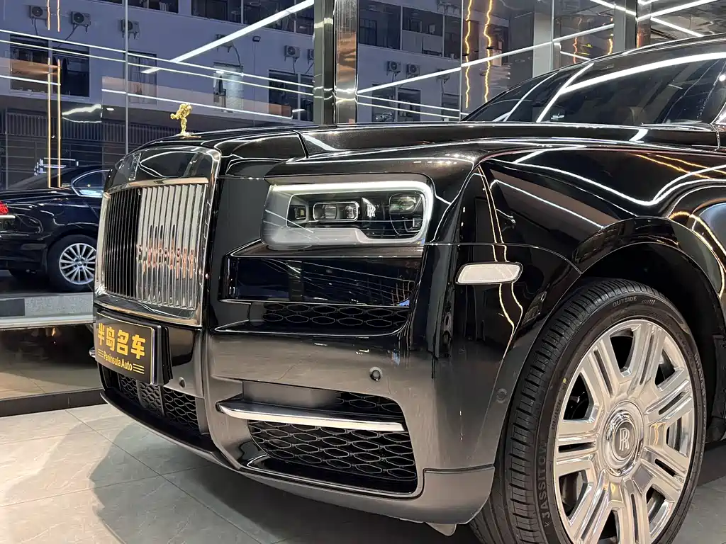 Cullinan 2018 five-seater version купить на сайте DeffCars