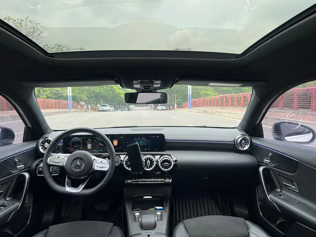 Mercedes-Benz A-Class 2020 Facelift A 200 L Sports Sedan Fashionable купить на сайте DeffCars