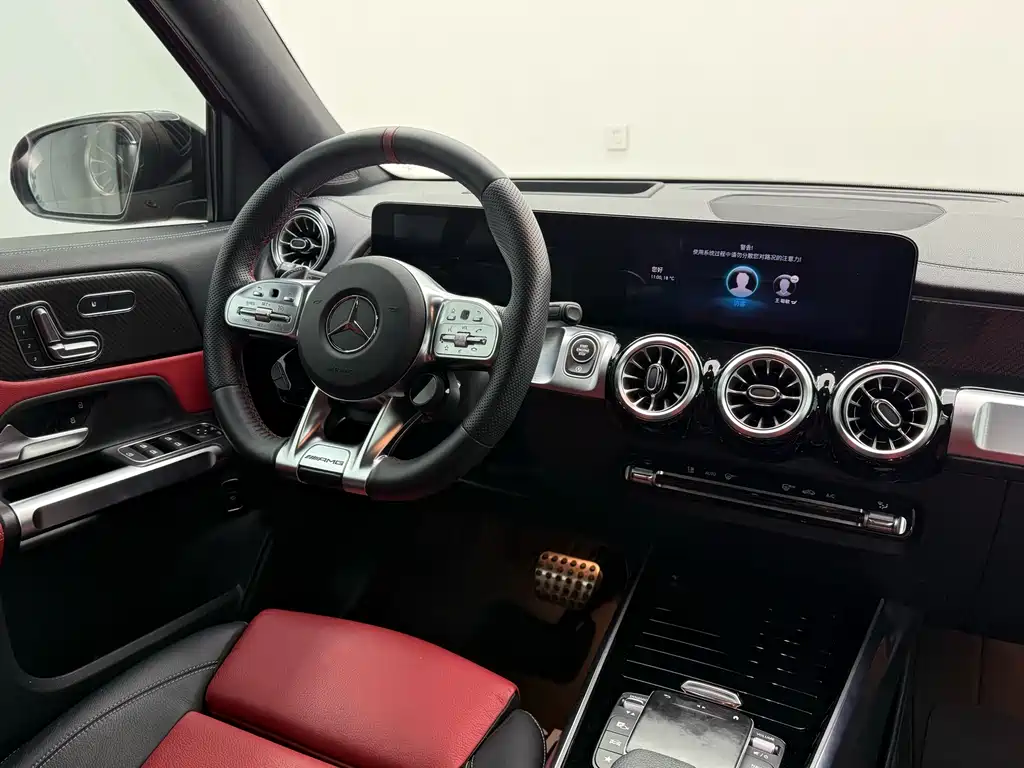 Mercedes-Benz GLB AMG 2022 AMG GLB 35 4MATIC купить на сайте DeffCars