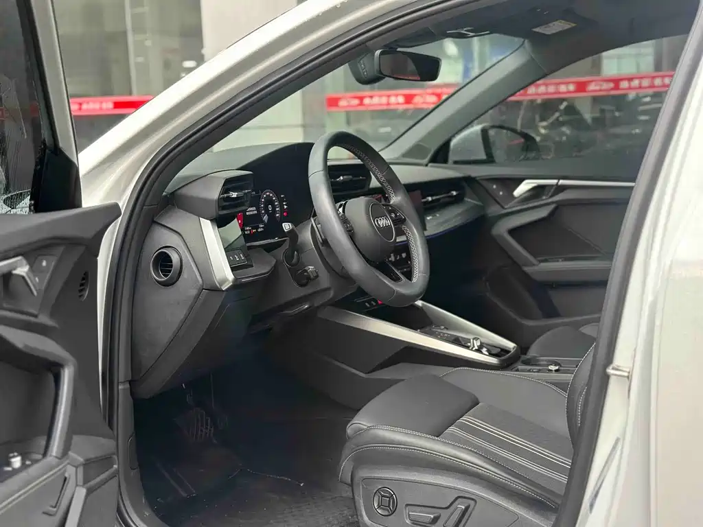 Audi A3 2024 A3L Limousine 35 TFSI fashionable and sporty купить на сайте DeffCars