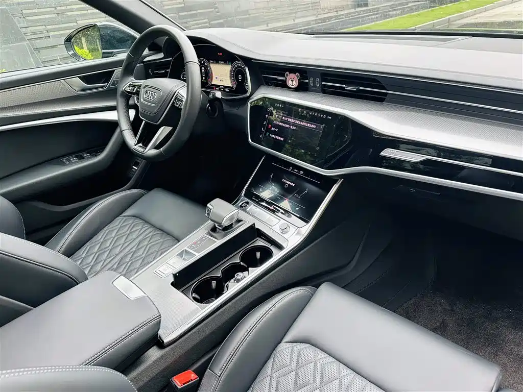 Audi A6L 2025 45 TFSI Premium Dynamic Model купить на сайте DeffCars