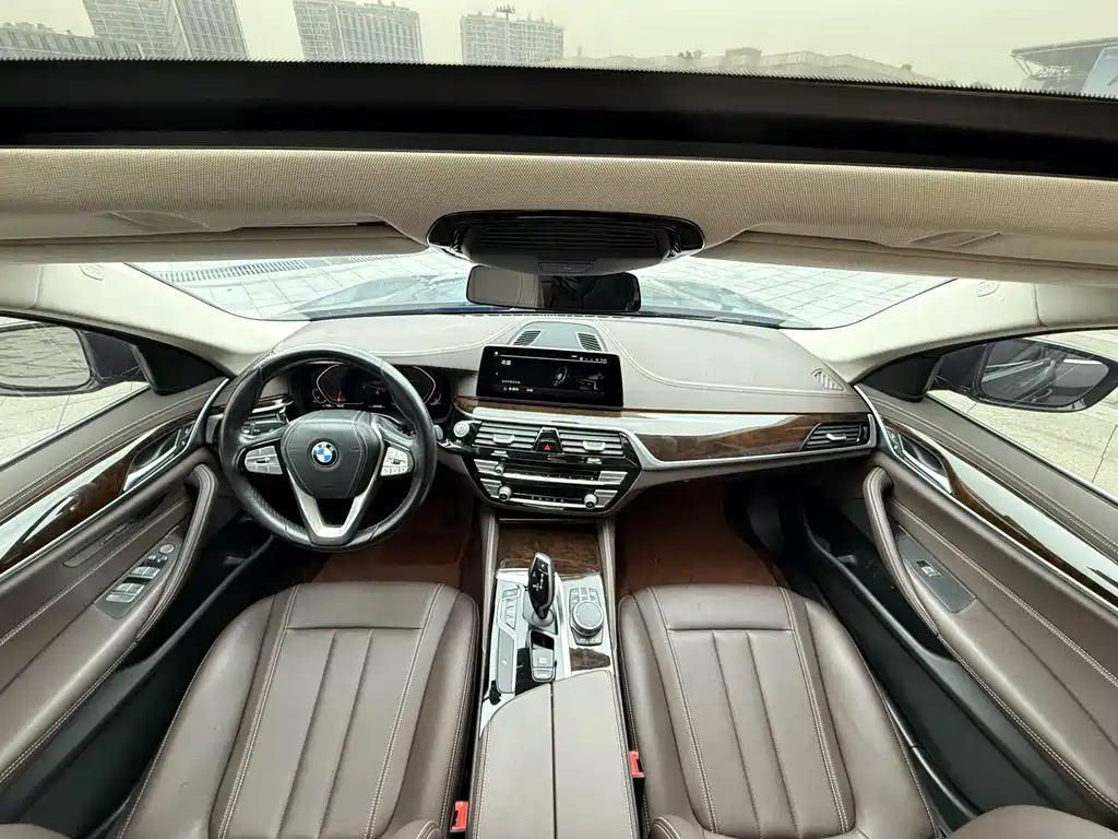 BMW 5 Series 2020 525Li Luxury Package купить на сайте DeffCars