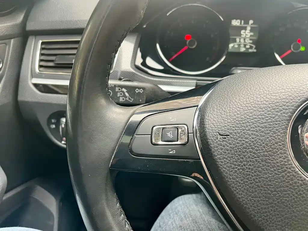 C-TREK Weiling 2018 230TSI DSG comfort model купить на сайте DeffCars