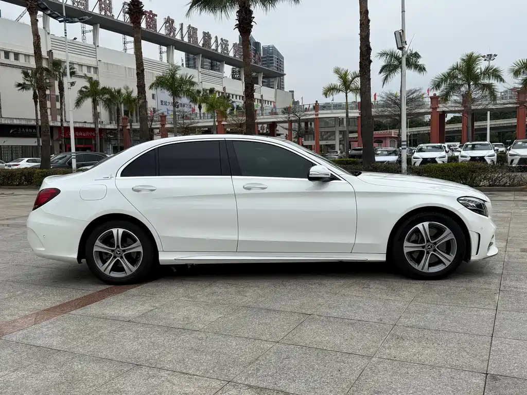 Mercedes-Benz C-Class 2020 facelift C 260 L sports version купить на сайте DeffCars