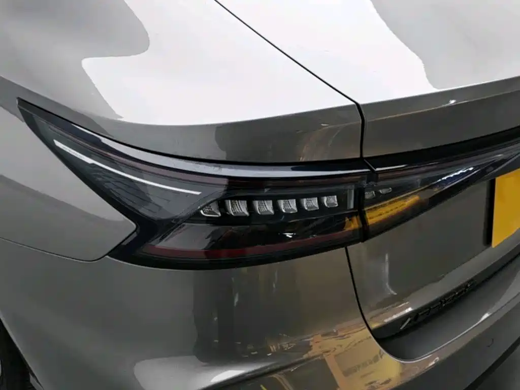 Arrizo 8 2023 high-energy version 2.0T DCT Royal купить на сайте DeffCars