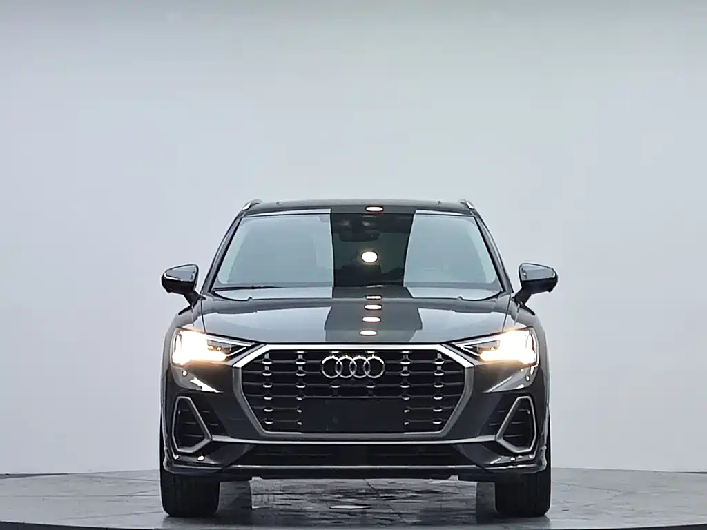 Audi Q3 2022 35 TFSI Fashion Dynamic купить на сайте DeffCars