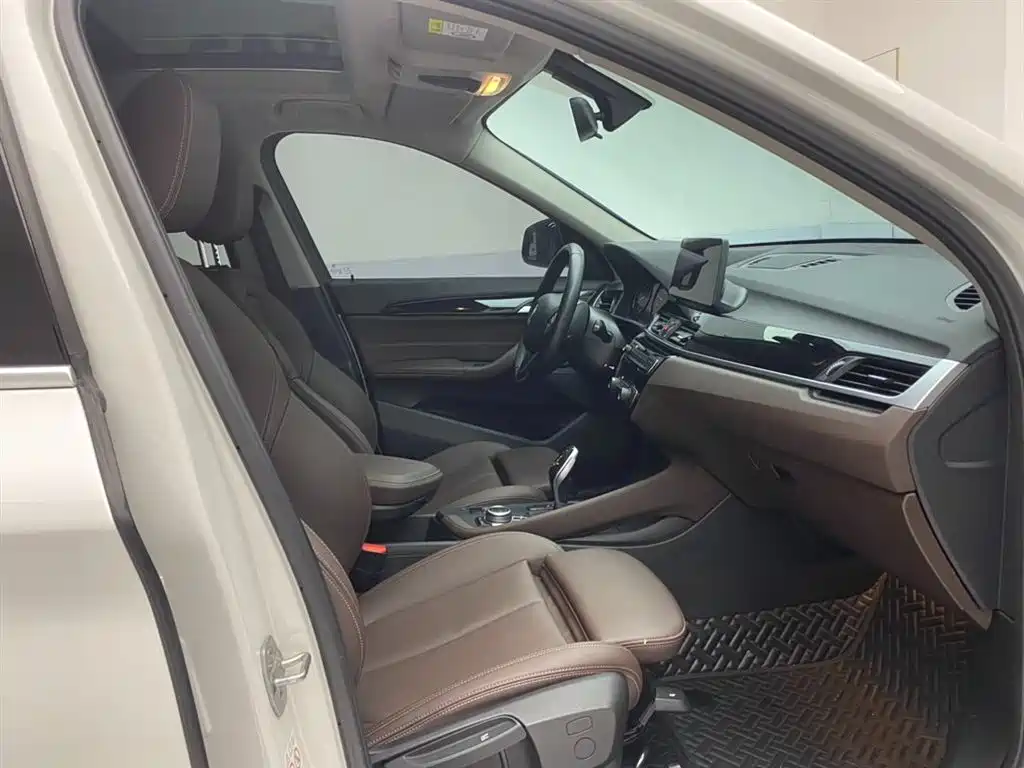 BMW X1 2021 sDrive20Li Fashion Model купить на сайте DeffCars