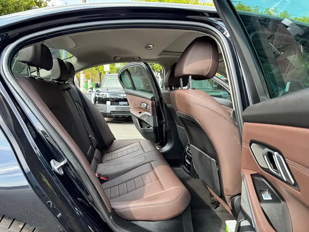 BMW 3 Series 2020 330i M Sports Night Package купить на сайте DeffCars