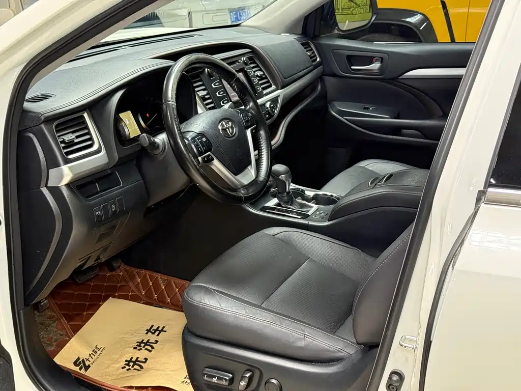 Highlander 2015 2.0T four-wheel drive luxury version 7 seats купить на сайте DeffCars