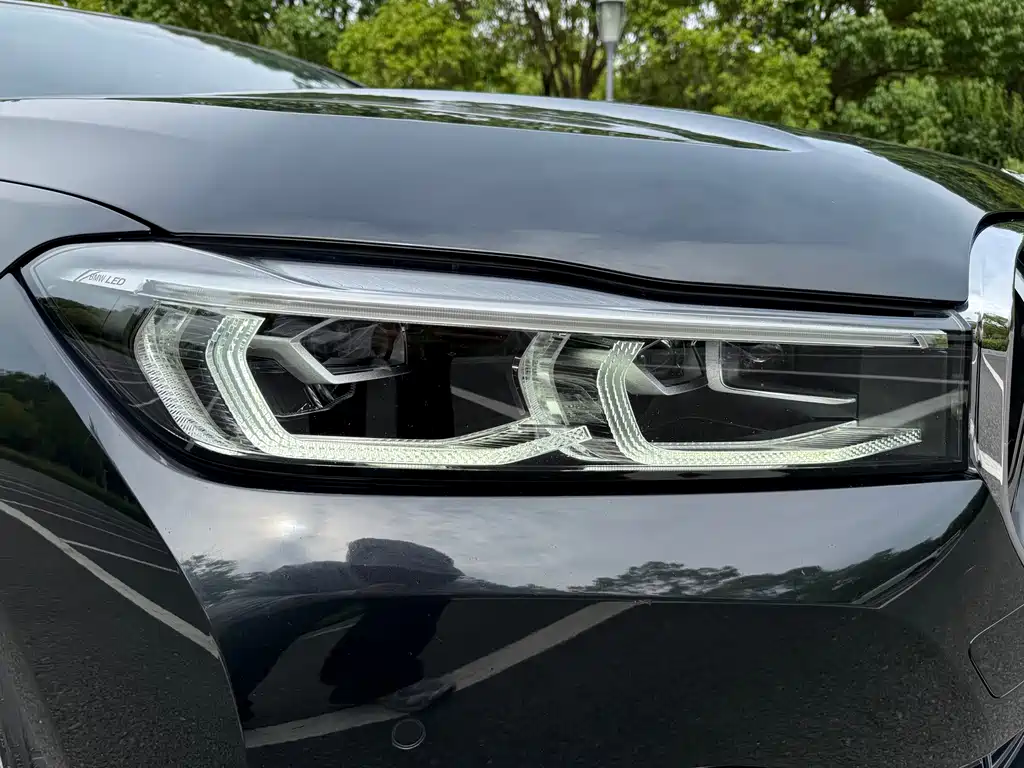 BMW 7 Series 2021 740Li Leading Luxury Package купить на сайте DeffCars