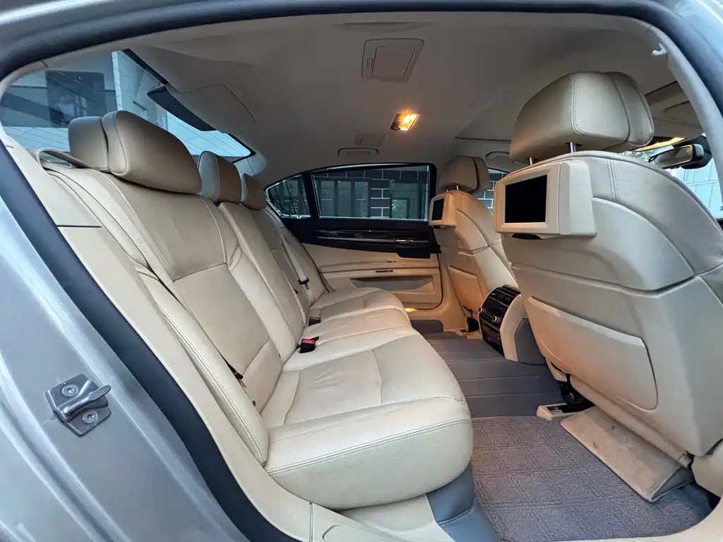 BMW 7 Series 2011 740Li Steinway Limited Edition купить на сайте DeffCars