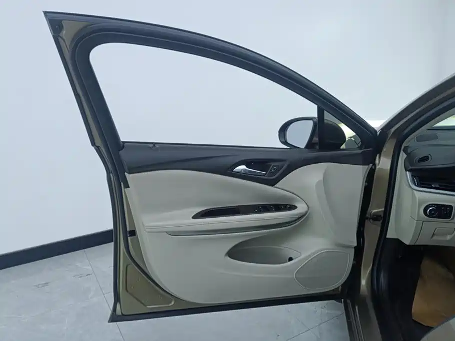 Weilang 2017款 三厢 15S 自动领先型 купить на сайте DeffCars