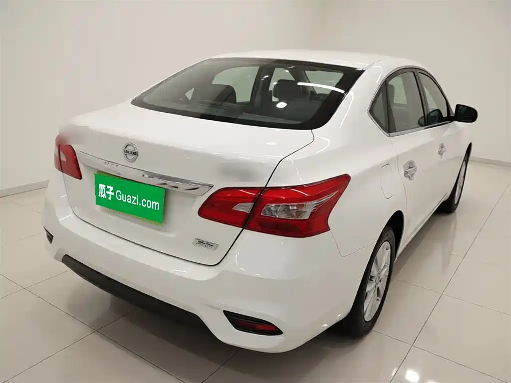 Sylphy 2018 1.6XV CVT Exclusive Edition купить на сайте DeffCars