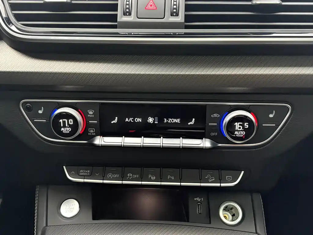 Audi Q5L Sportback 2022 40 TFSI luxury model купить на сайте DeffCars