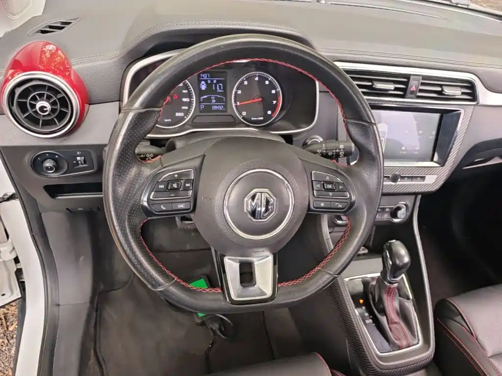 MG ZS 2017 16T automatic flagship Internet version купить на сайте DeffCars