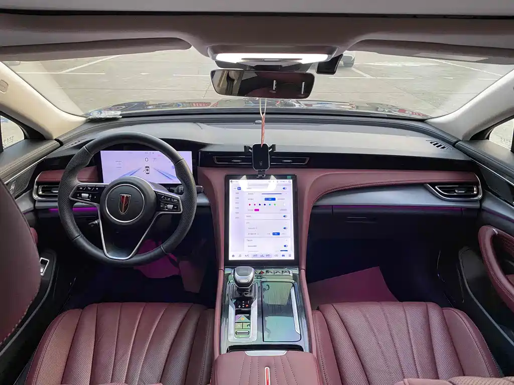 Hongqi H5 2023 2.0T Automatic Zhilianqichang Edition купить на сайте DeffCars