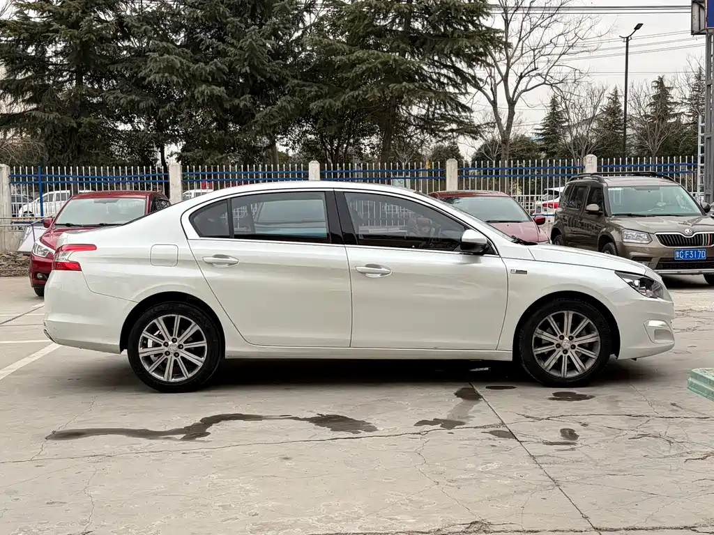 Peugeot 408 2016 1.6T automatic luxury version купить на сайте DeffCars