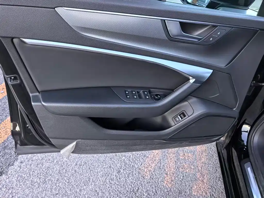 Audi A6L 2019 40 TFSI luxury and elegant model купить на сайте DeffCars