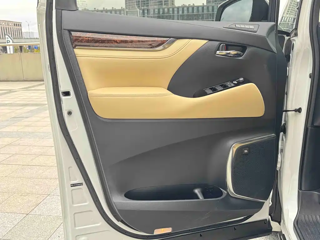 Alfa 2020 Dual Engine 2.5L Deluxe Edition купить на сайте DeffCars