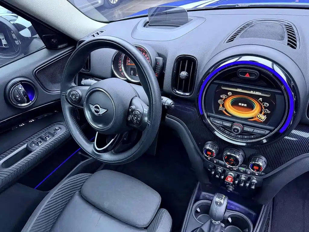 MINI COUNTRYMAN 2017 1.5T COOPER ALL4 Explorer купить на сайте DeffCars