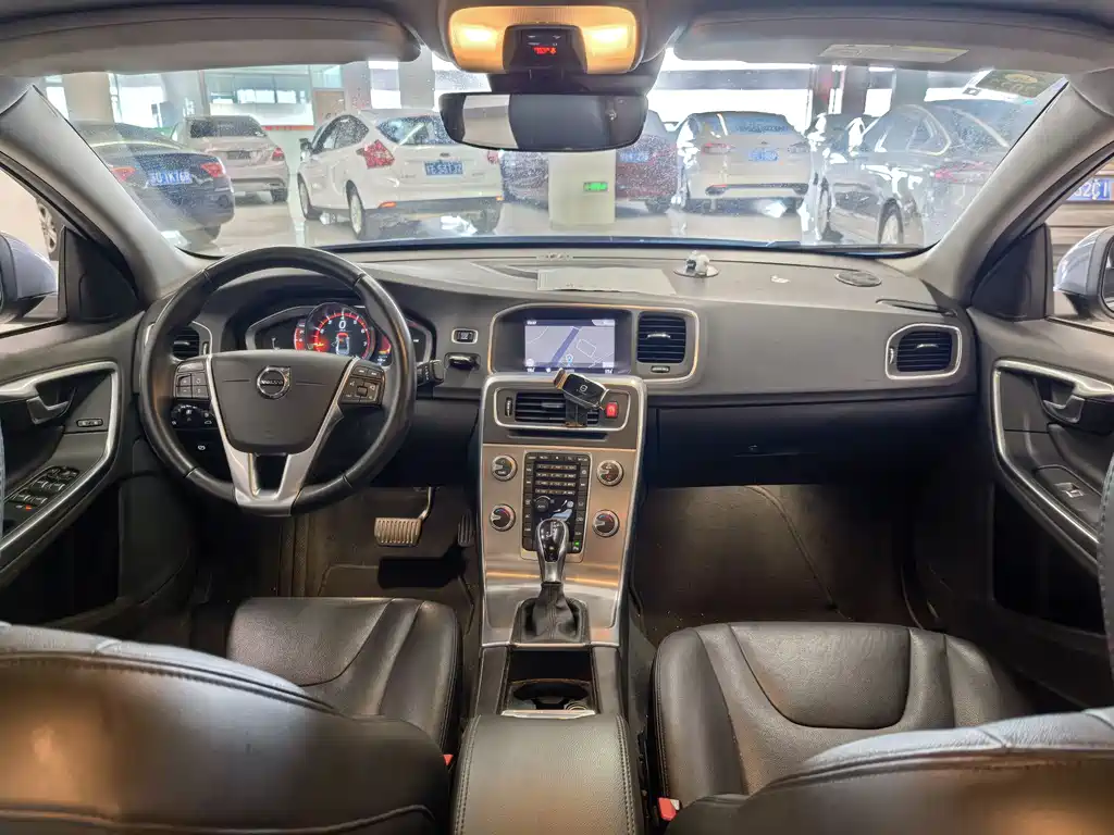 Volvo S60 2019 S60L T5 Zhiyuan Edition купить на сайте DeffCars
