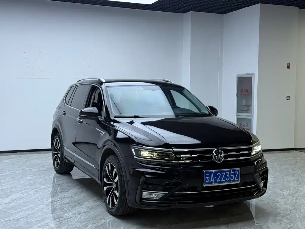 Tiguan L 2020 330TSI automatic two-wheel drive R-Line flagship version National VI купить на сайте DeffCars