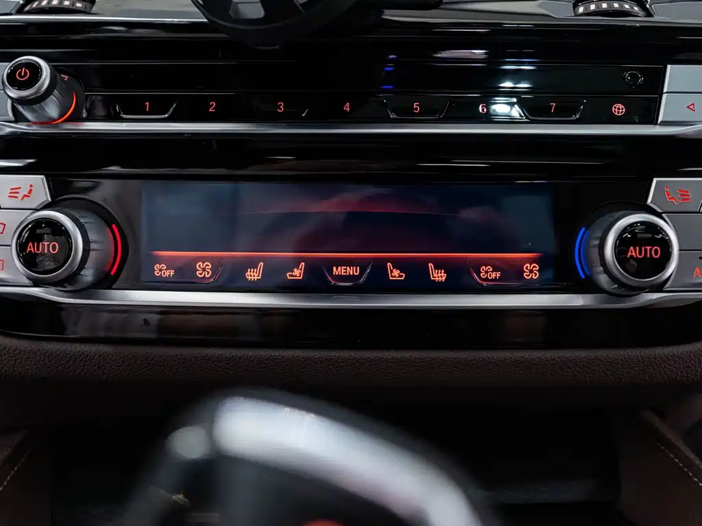 BMW 6 Series GT 2021 630i M Sports Grand Tourer Edition купить на сайте DeffCars