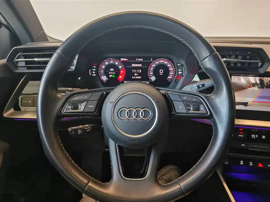 Audi A3 2024 A3L Limousine 35 TFSI Fashionable and Sporty купить на сайте DeffCars