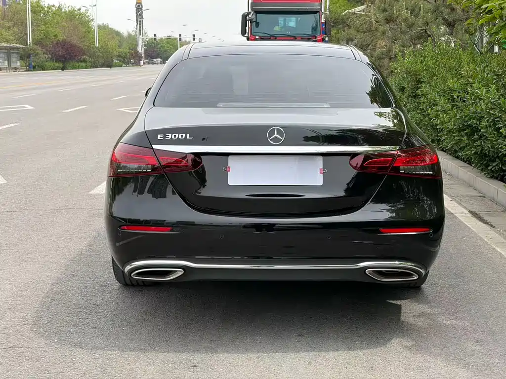 Mercedes-Benz E-Class 2021 E 260 L купить на сайте DeffCars