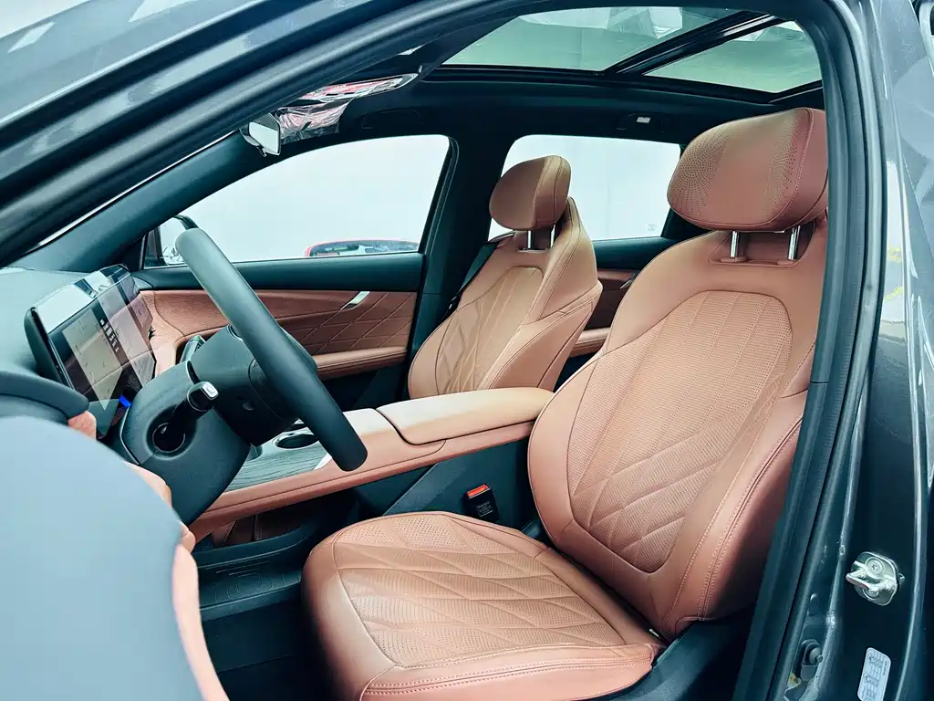 Changan CS75PLUS 2025 fourth generation 1.5T new Blue Whale smart flagship model купить на сайте DeffCars