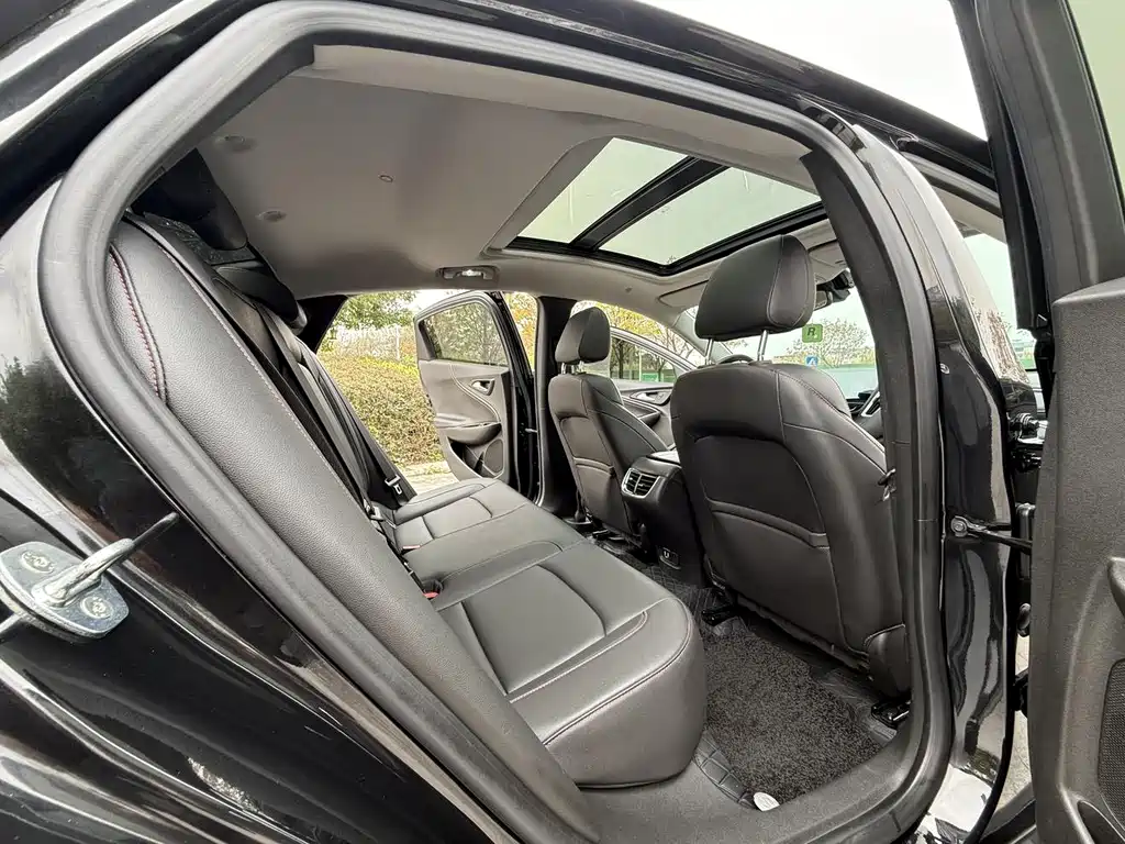 Malibu XL 2022 Redline 550T automatic sharp version купить на сайте DeffCars