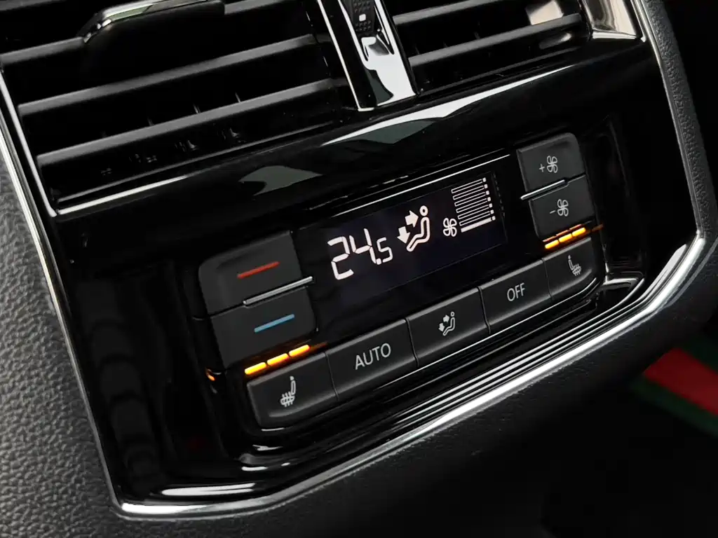 Touron 2017 380TSI four-wheel drive luxury version купить на сайте DeffCars