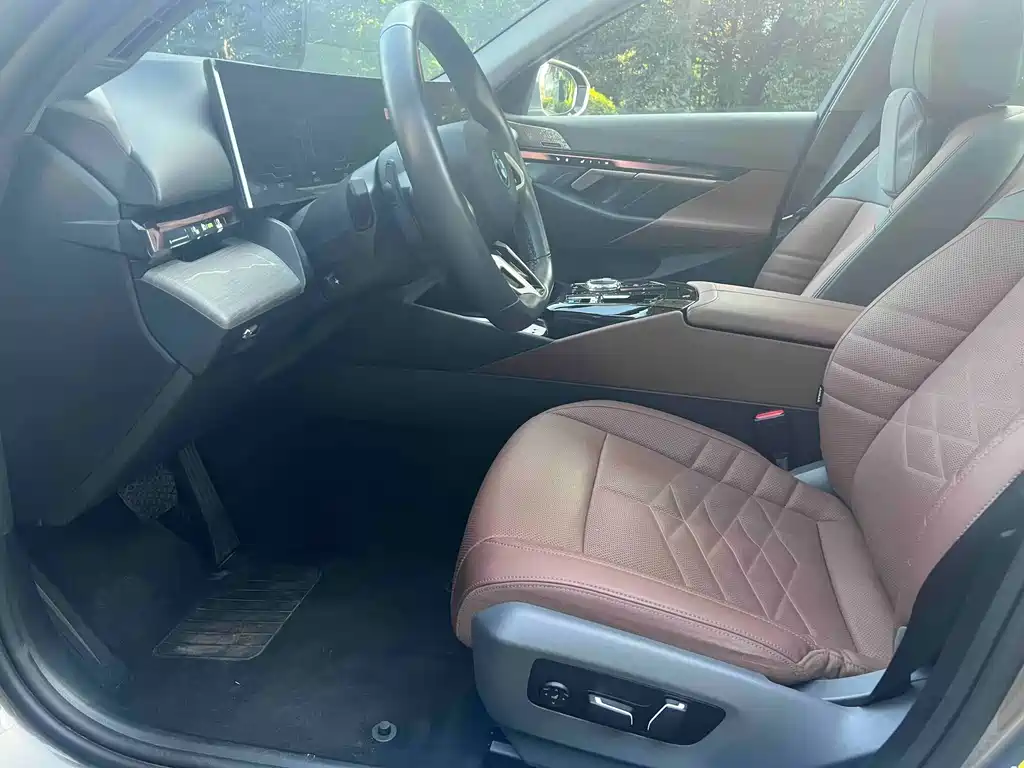 BMW i5 2024 eDrive 35L Exclusive M Sports Package купить на сайте DeffCars