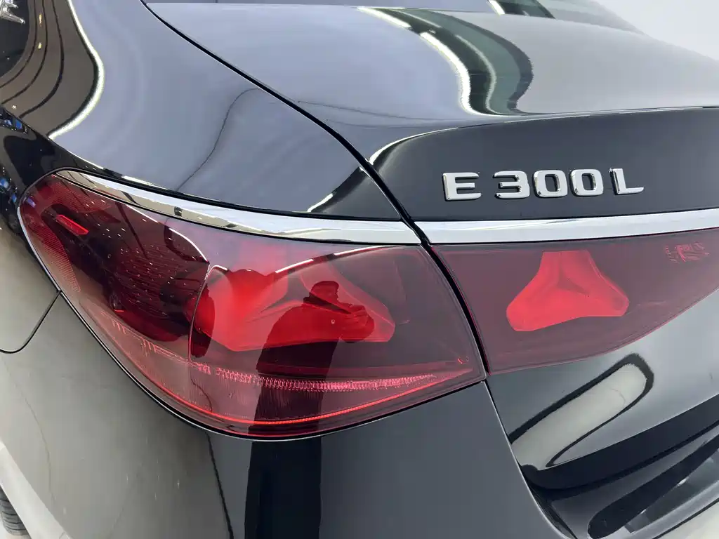 Mercedes-Benz E-Class 2024 E 300 L Luxury Model купить на сайте DeffCars