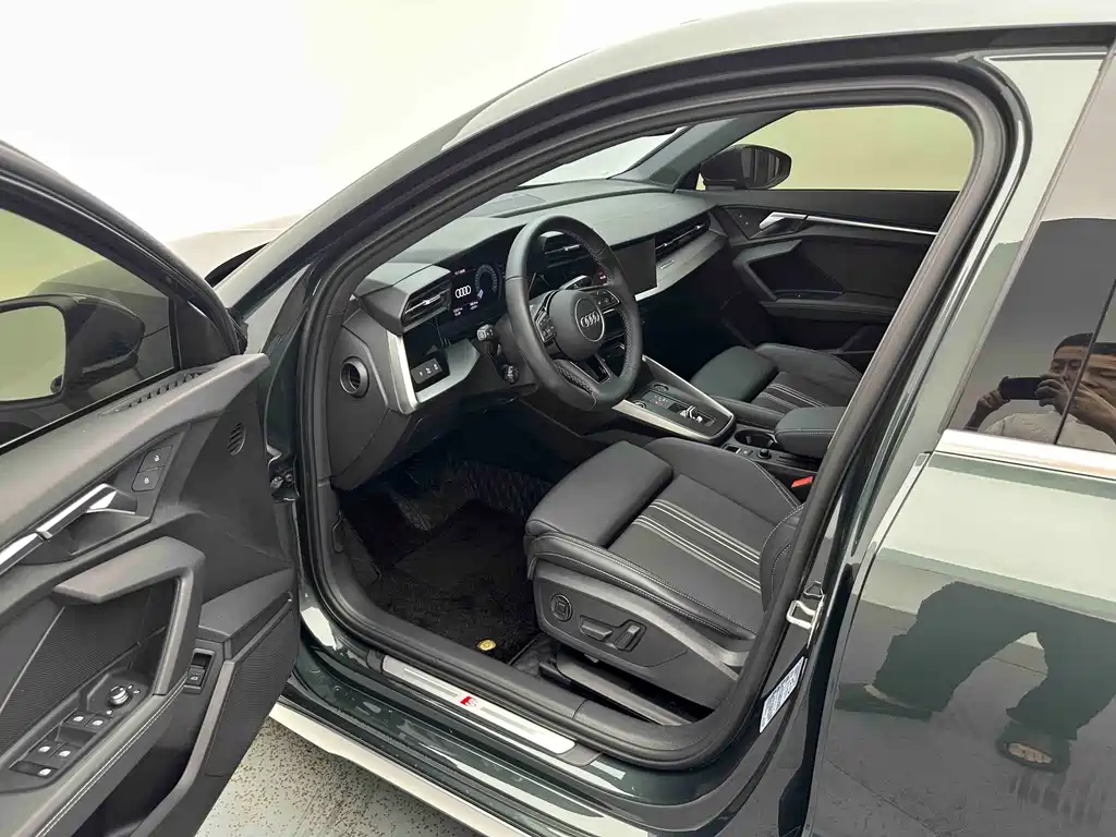 Audi A3 2023 Sportback 35 TFSI stylish and sporty купить на сайте DeffCars
