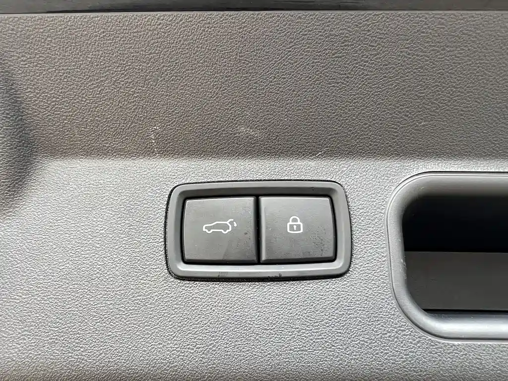 Ideal ONE 2021 extended range 6-seater version купить на сайте DeffCars