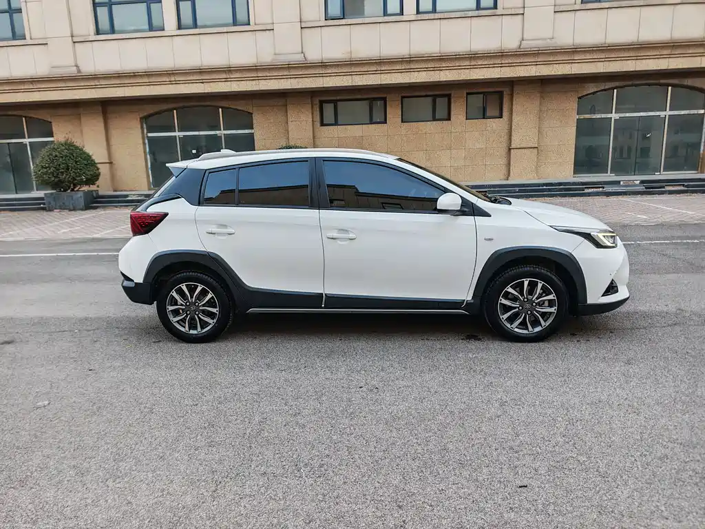 YARiS L Zhixuan 2021 Zhixuan X 1.5L CVT Deluxe Edition купить на сайте DeffCars