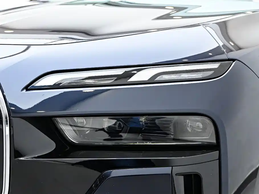 BMW 7 Series 2023 735Li M Sports Package купить на сайте DeffCars