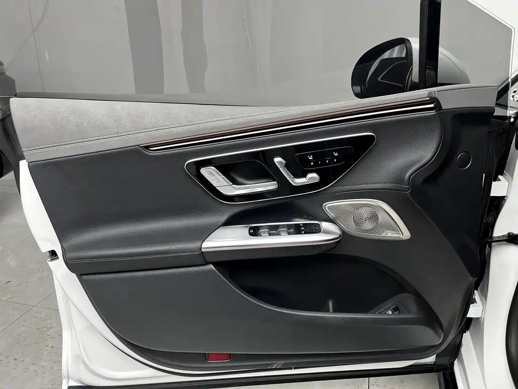 Mercedes-Benz EQE 2022 350 Luxury Edition купить на сайте DeffCars