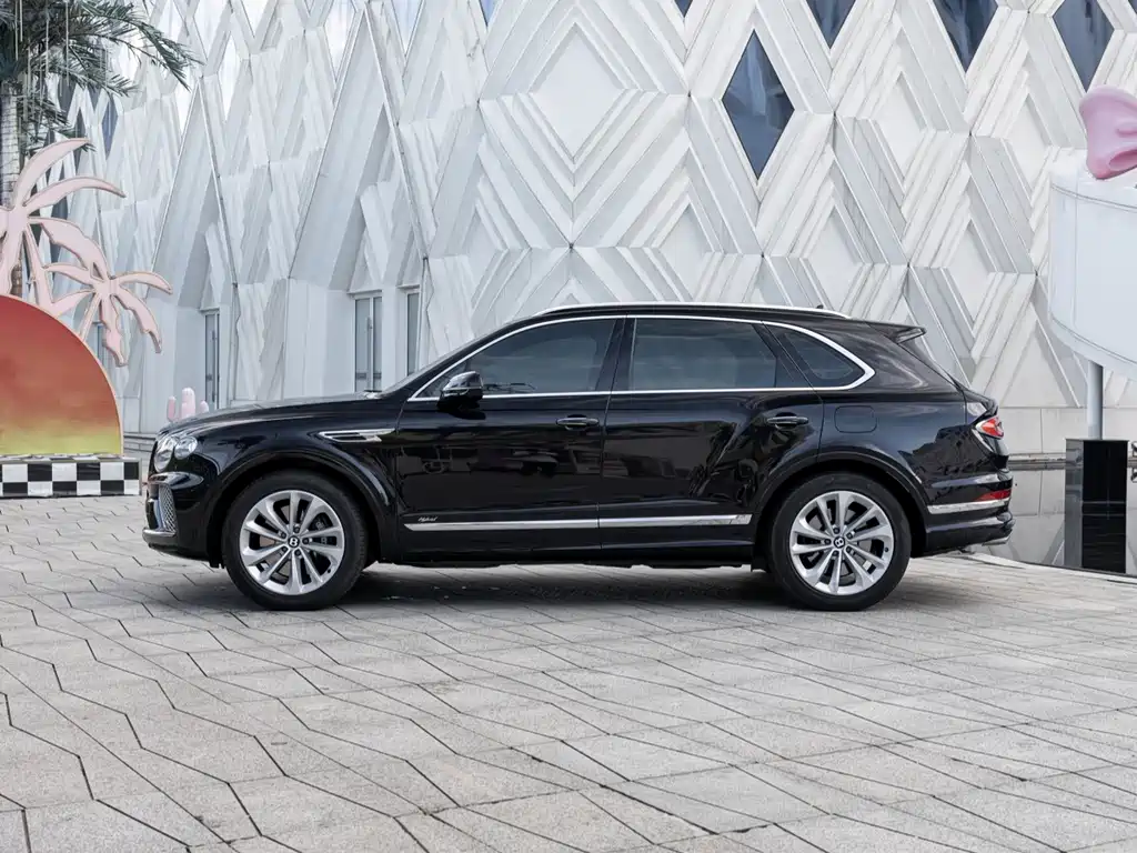 Bentayga plug-in hybrid 2021 3.0T PHEV купить на сайте DeffCars