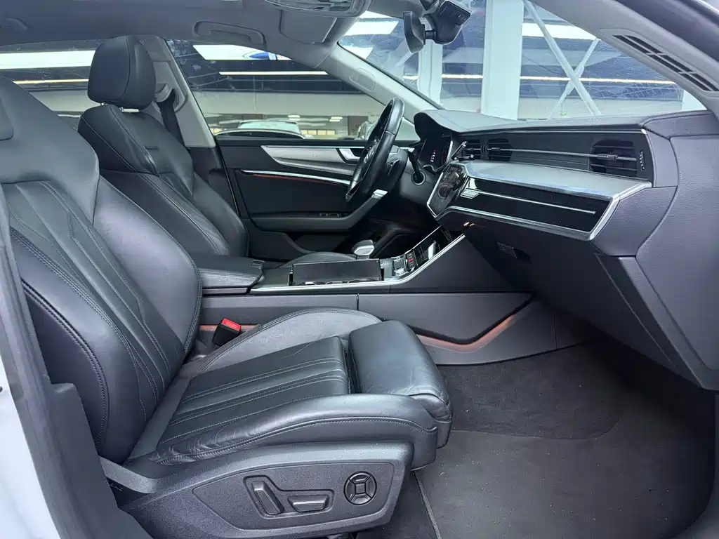 Audi A7 2021 45 TFSI Premium Selection купить на сайте DeffCars
