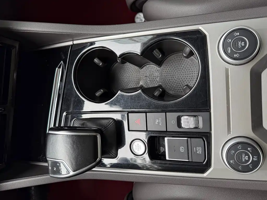 Touareg 2021 3.0TSI Ruixiang Edition Yao Black Sports Set купить на сайте DeffCars