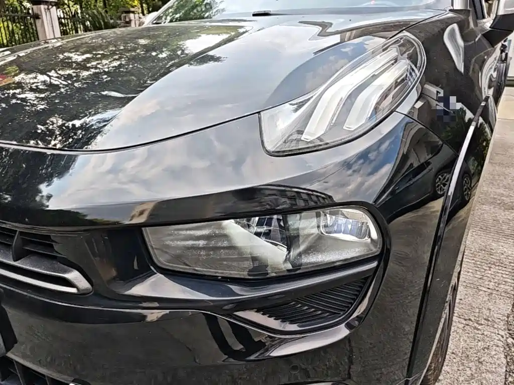 Lynk & Co 02 Hatchback 2021 2.0TD Halo купить на сайте DeffCars