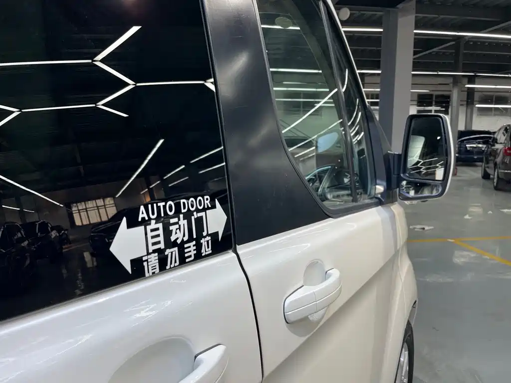 Tourio 2020 2.0T Automatic Elite Edition National VI купить на сайте DeffCars