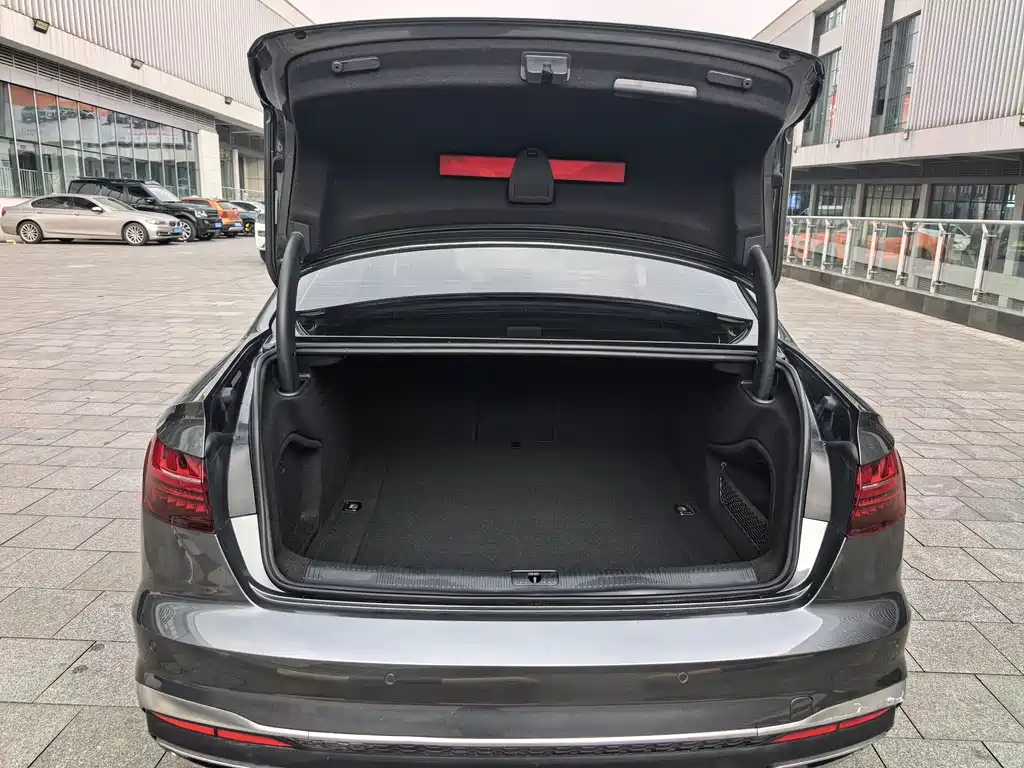 Audi A4L 2020 40 TFSI Fashionable and Dynamic купить на сайте DeffCars