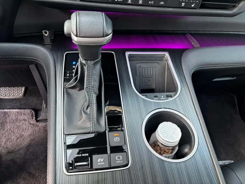 SIENNA 2023 2.5L Hybrid Premium Edition купить на сайте DeffCars
