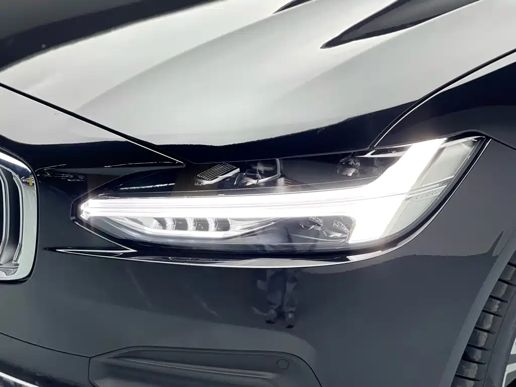 Volvo S90 2025 B5 Zhiyuan Luxury Edition купить на сайте DeffCars