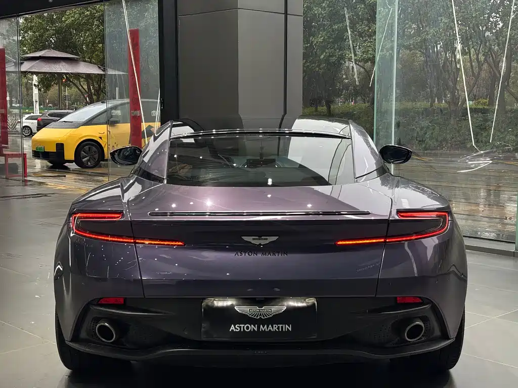 Aston Martin DB11 2019 4.0T V8 Coupe купить на сайте DeffCars