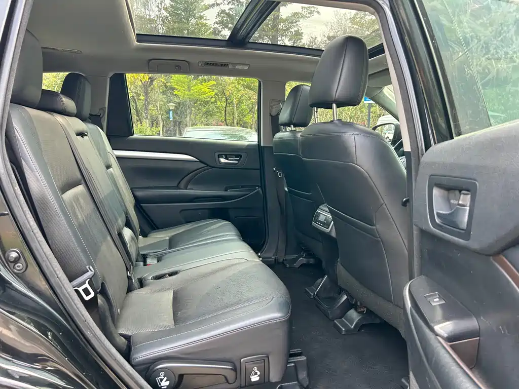 Highlander 2018 2.0T four-wheel drive luxury version, 7 seats, National VI купить на сайте DeffCars