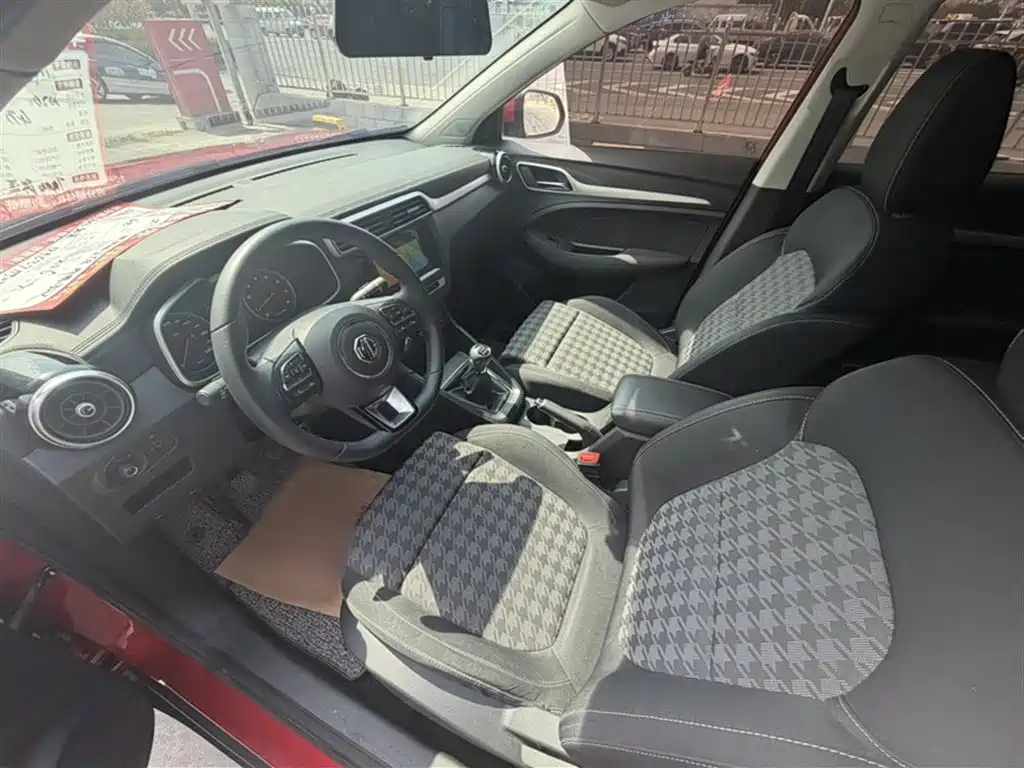 MG ZS 2020, the world’s million-selling model, 1.5L manual comfort version купить на сайте DeffCars